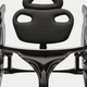 Ilustración para el artículo titulado Ingenieros de F1 han diseñado esta silla de ruedas de fibra de carbono